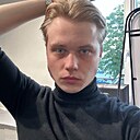 Антон, 22 года