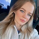 Julie, 26 лет
