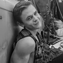 Roman, 24 года