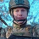 Белый, 33 года