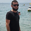 Is, 32 года