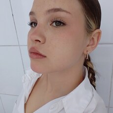 Фотография девушки Саша, 19 лет из г. Красноярск