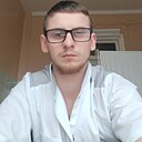 Саша, 24 года