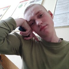 Фотография мужчины Денис, 21 год из г. Киров