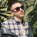 Михаил, 32 года