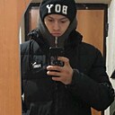 Макс, 22 года