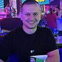 Ден, 32 года