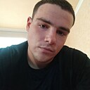 Макс, 22 года