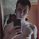 Roman, 23 года