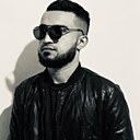 Акобир, 25 лет