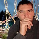 Михаил, 32 года
