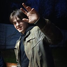 Фотография мужчины Марк, 19 лет из г. Киров
