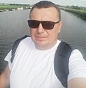 Саша, 44 года