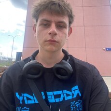 Фотография мужчины Михаил, 18 лет из г. Солнечногорск