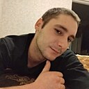 Максим, 22 года