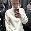 Виктор, 21 год