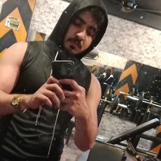 Фотография мужчины Ali, 24 года из г. Бобруйск