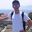 Макс, 32 года