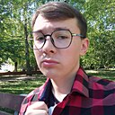 Денис, 22 года