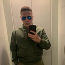 Роман, 33 года