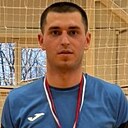 Дж, 24 года