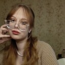 Уи, 18 лет