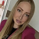 Alona, 32 года