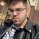 Артём, 22 года