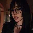 Stormi, 20 лет