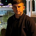 Али, 23 года