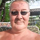 Хенри, 60 лет