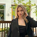 Оля, 27 лет