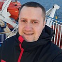 Максим, 33 года