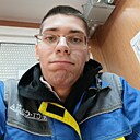 Максим, 22 года