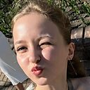 София, 21 год