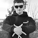 Максим, 20 лет