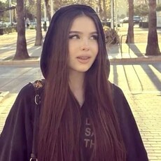 Фотография девушки Джулия, 18 лет из г. Нижний Тагил