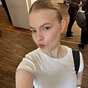 Настя, 18 лет