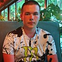Миша, 18 лет