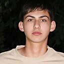 Азим, 20 лет