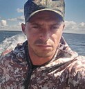 S A, 34 года