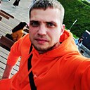 Не Женат, 32 года