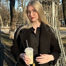Фотография девушки Алиса, 18 лет из г. Орел