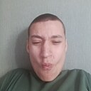Денис, 24 года
