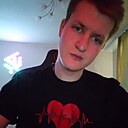 Максим, 22 года