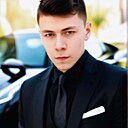 Лев, 20 лет