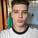 Денис, 23 года