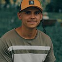 Максим, 33 года