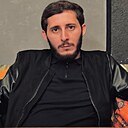 Лев, 25 лет