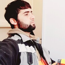 Фотография мужчины Umedjon Amonullo, 23 года из г. Шелковская